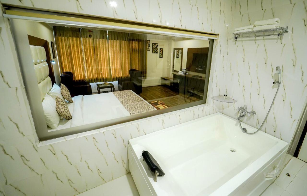 Regenta Place Green Leaf Manali- A Centrally Heated Resort Kültér fotó
